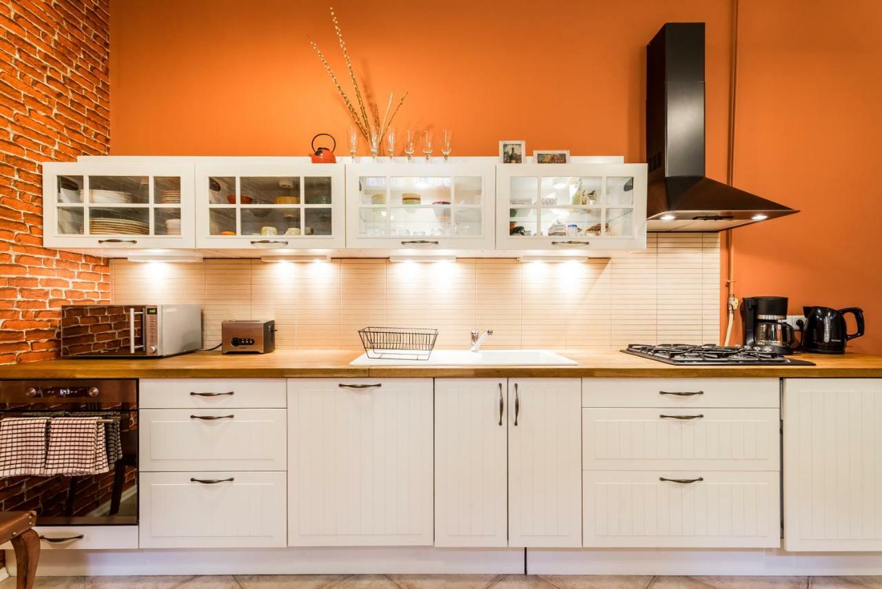 Maison Orange & Maison Rose