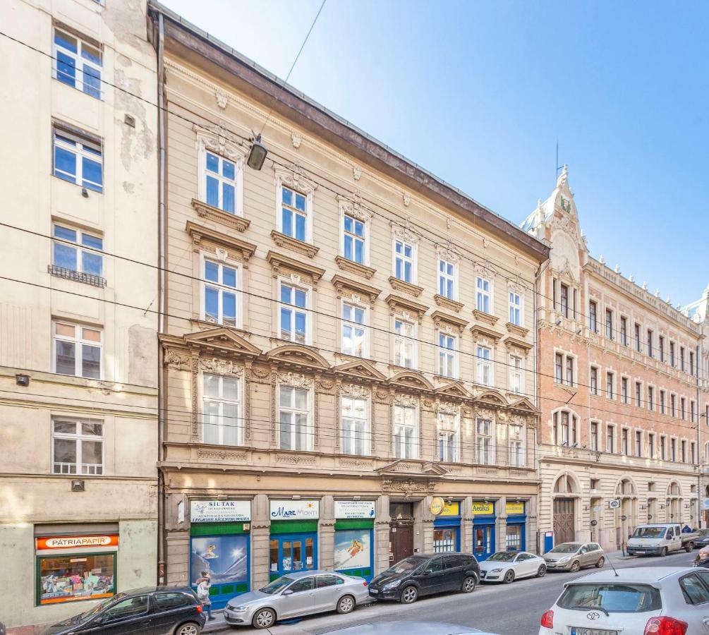Silver Budapest