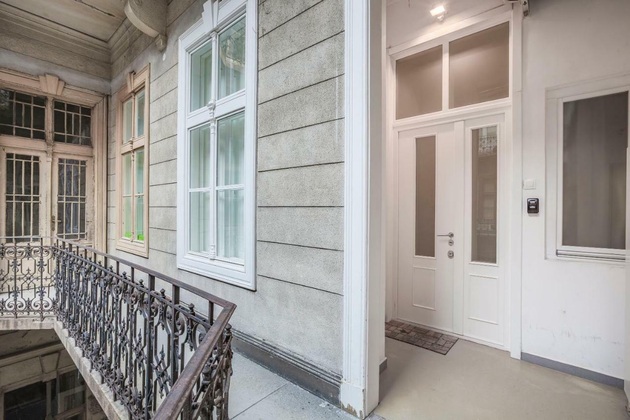 Silver Apartment Budapest
