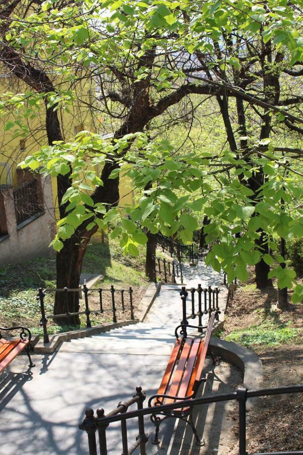 Budasmile At Buda Castle - Aircon & Free Parking Apartment *