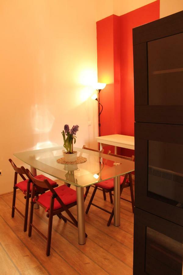 Yasmine Flat * Budapest
