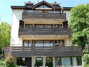 Cziraky Panzio Bed and breakfast