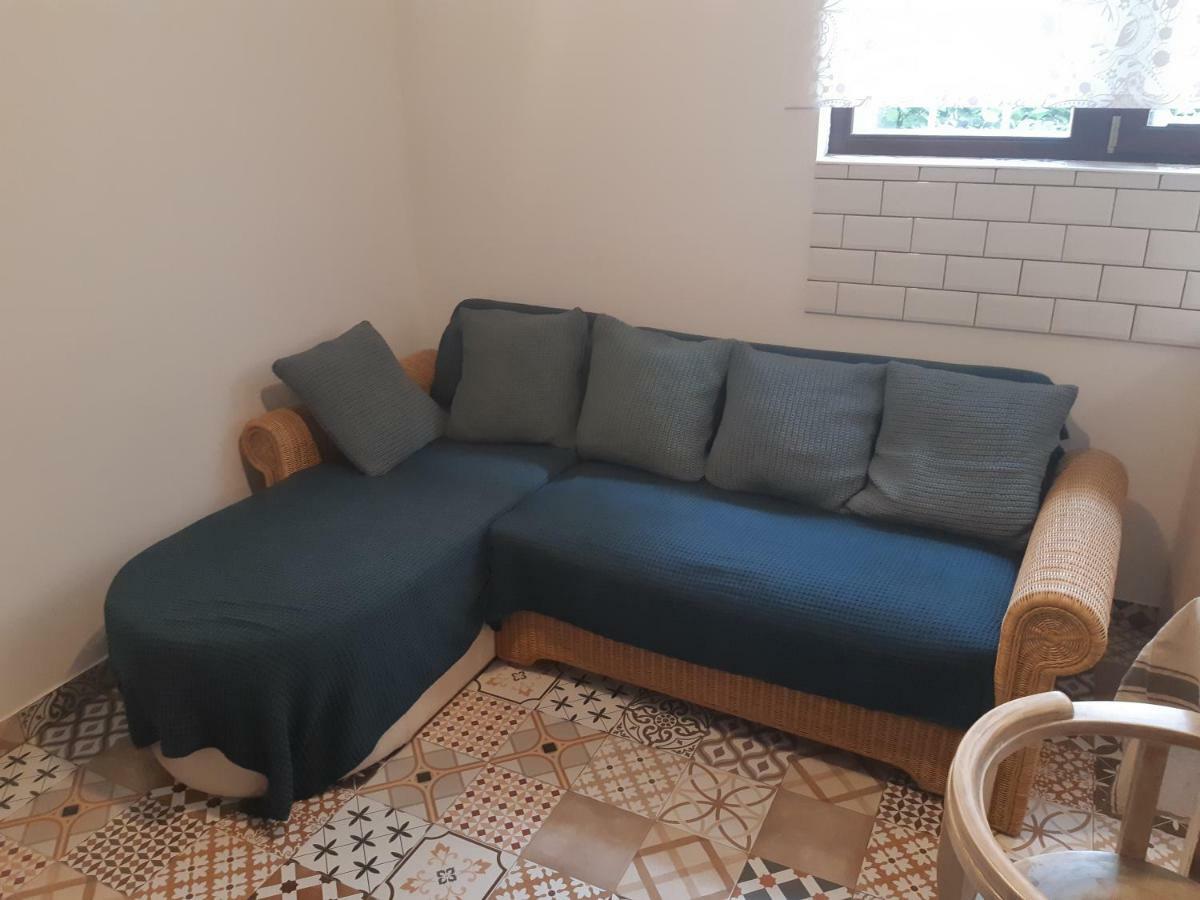 2 Bedroom Near Heroes Square *