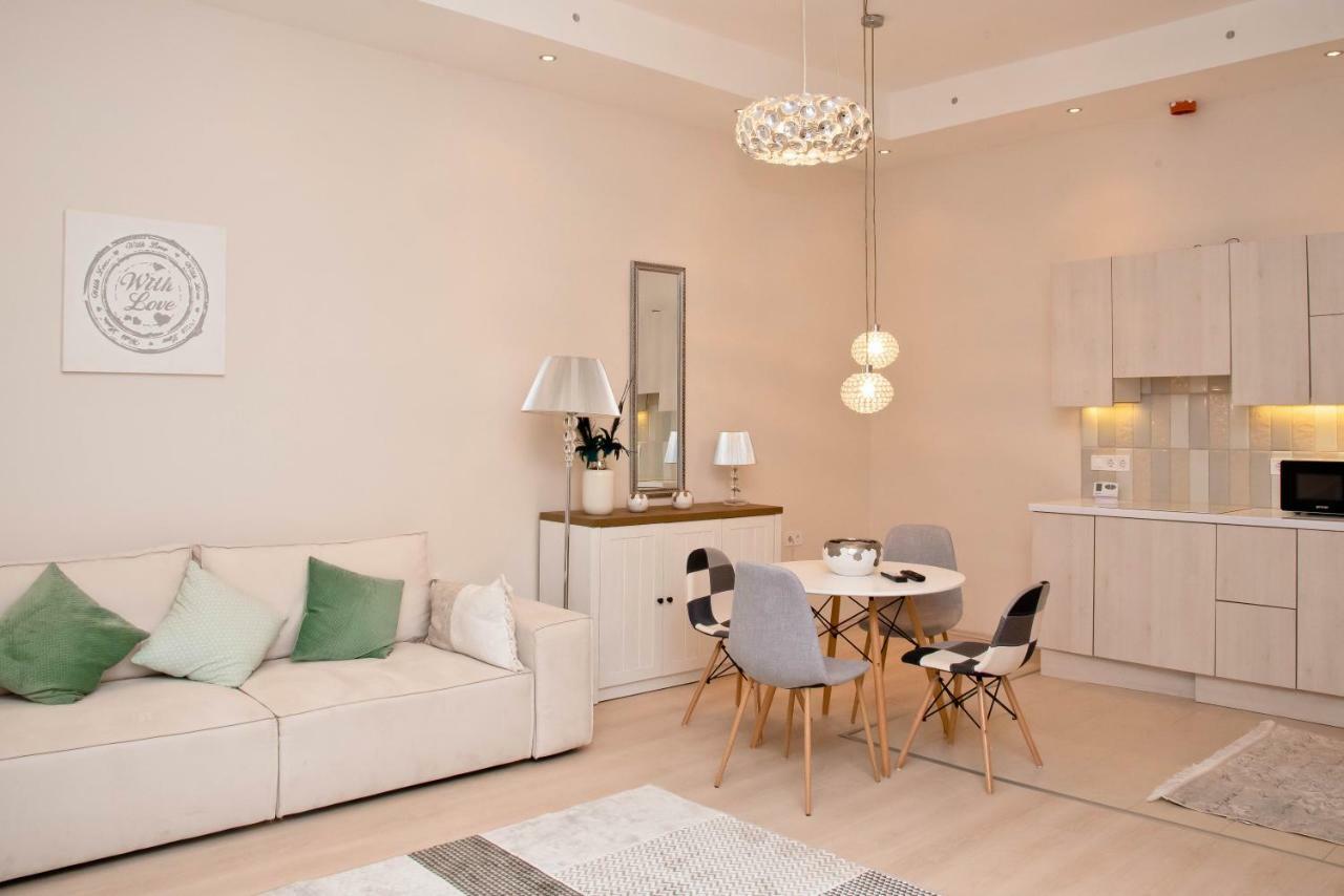 Kálvin Square River Side Danube Apartamento Budapest
