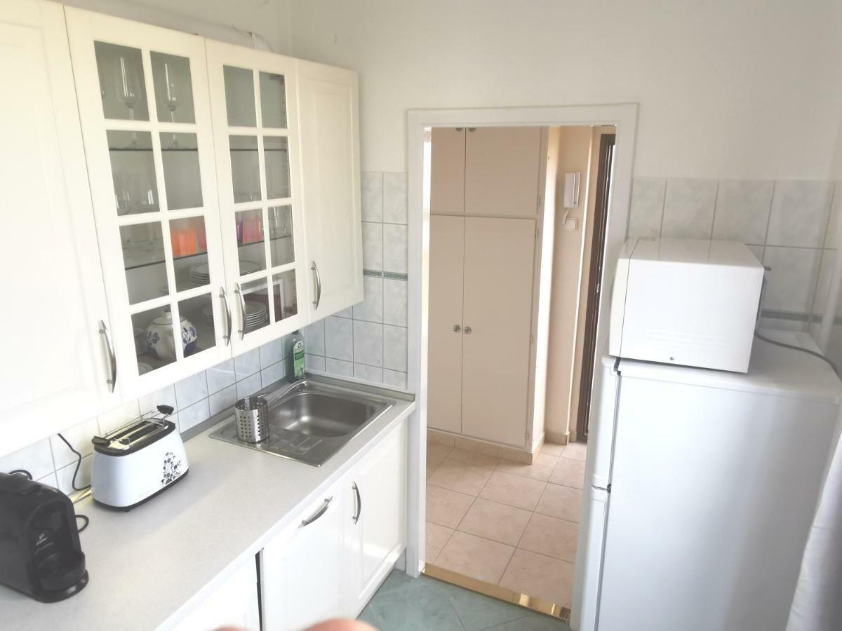 I 13. újlipótváros - Angyalföld - Margitsziget På 68 M². Soveværelser: 2. Private Badevær Budapest