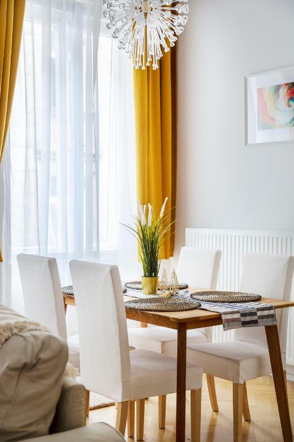 Exclusive Downtown Bella Apartment *
