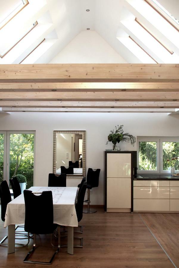 Buda Valley: With Garden Apartamento