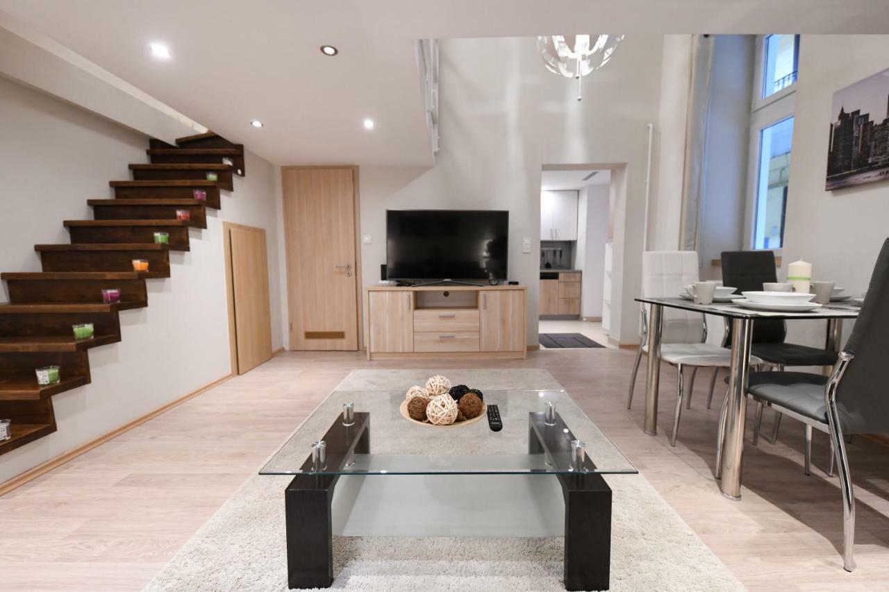 Cosy 2 Bedroom Flat In The Heart Of Apartment