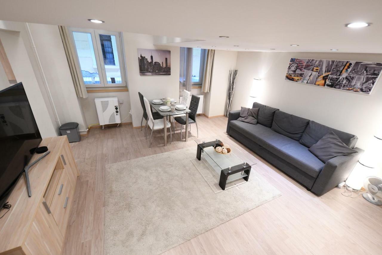 Cosy 2 Bedroom Flat In The Heart Of Apartment