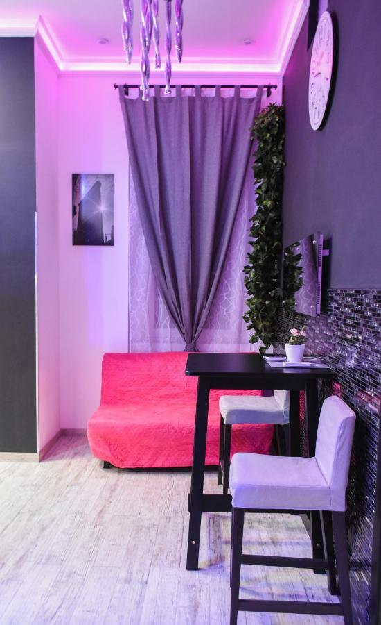 Apartment Modern Design In The Center