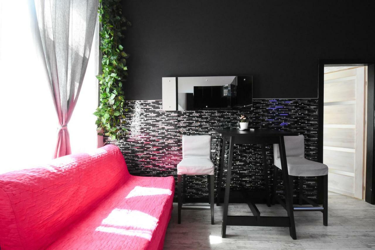 Modern Design In The Center Apartment *