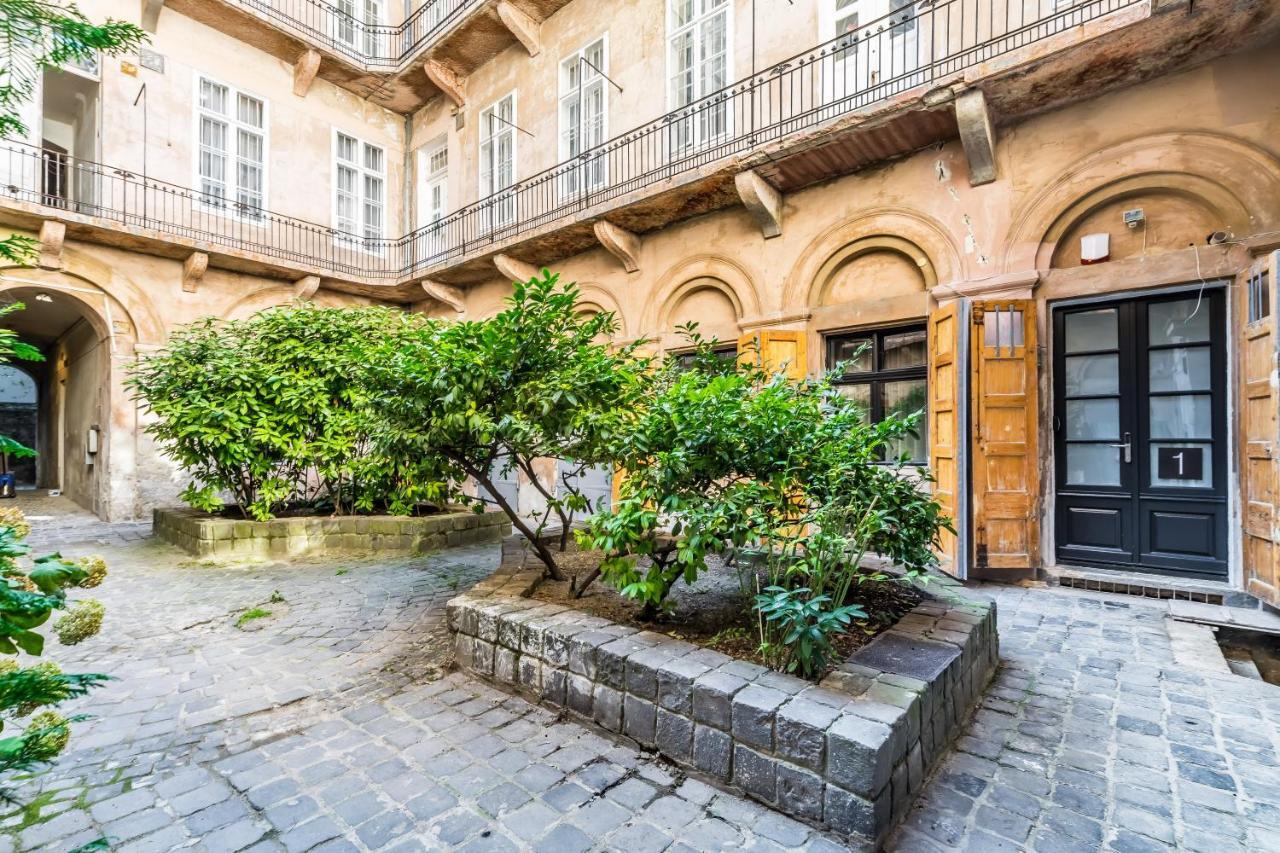 Urban Stable Luxury Budapest