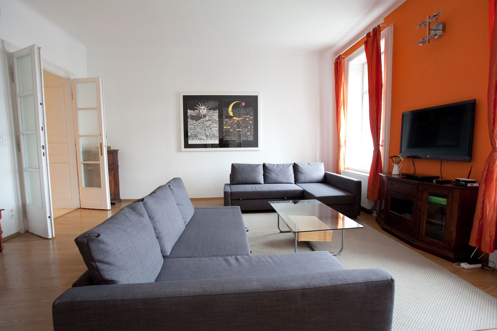 Hotel Oktogon Haggenmacher By Continental Group 4*
