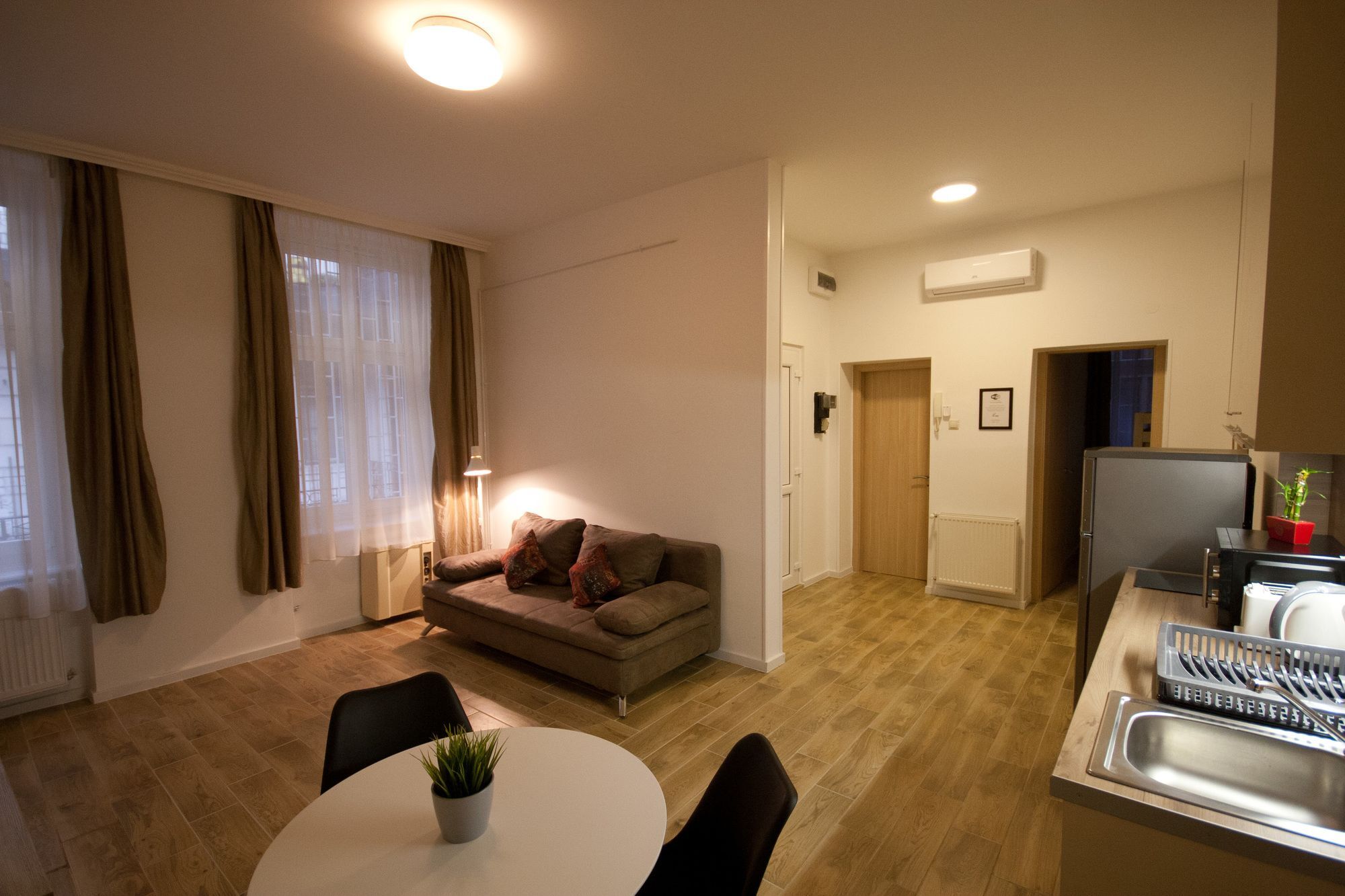 Hostal Friends & Budapest