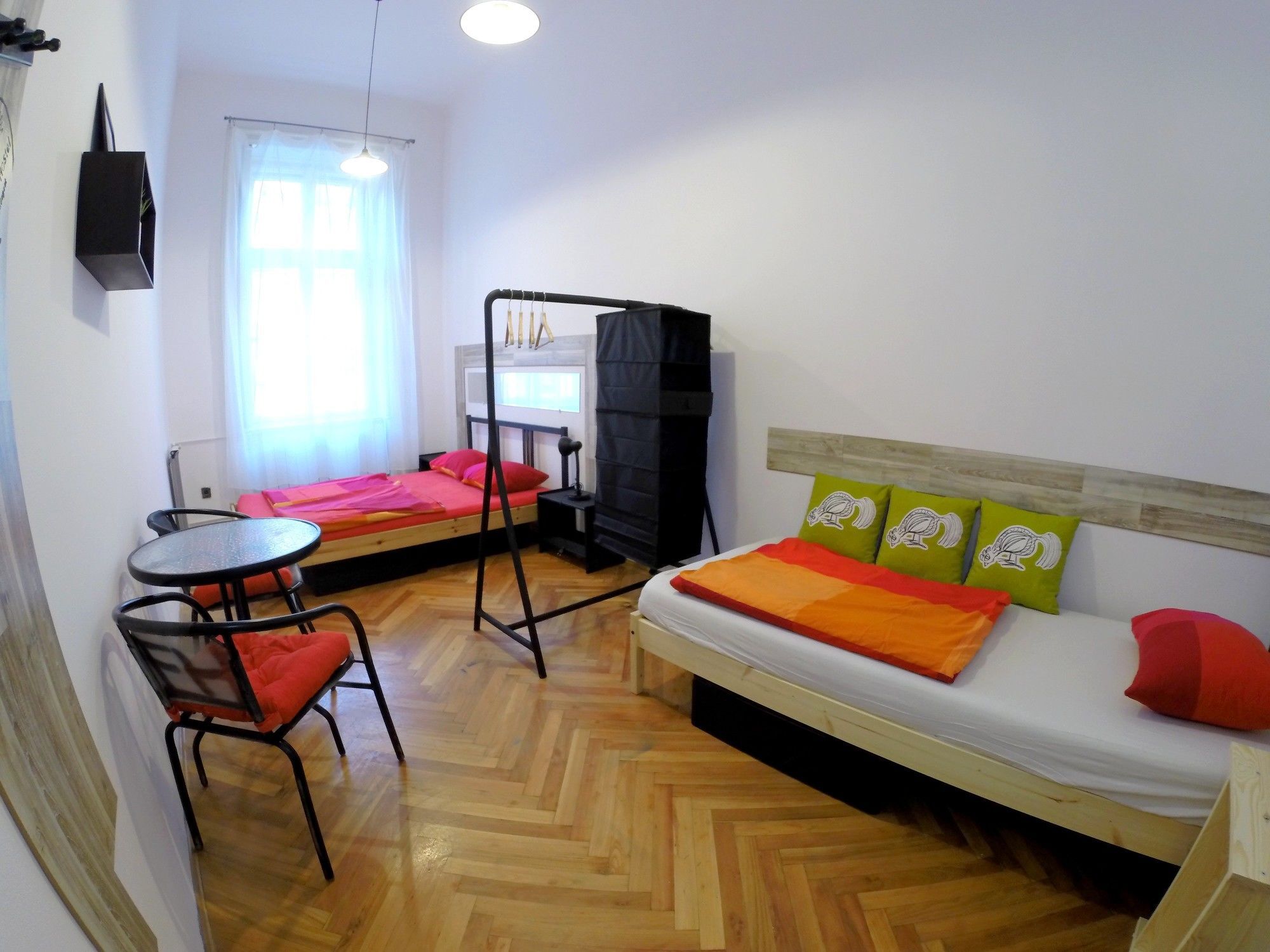 Hostal Friends & Budapest