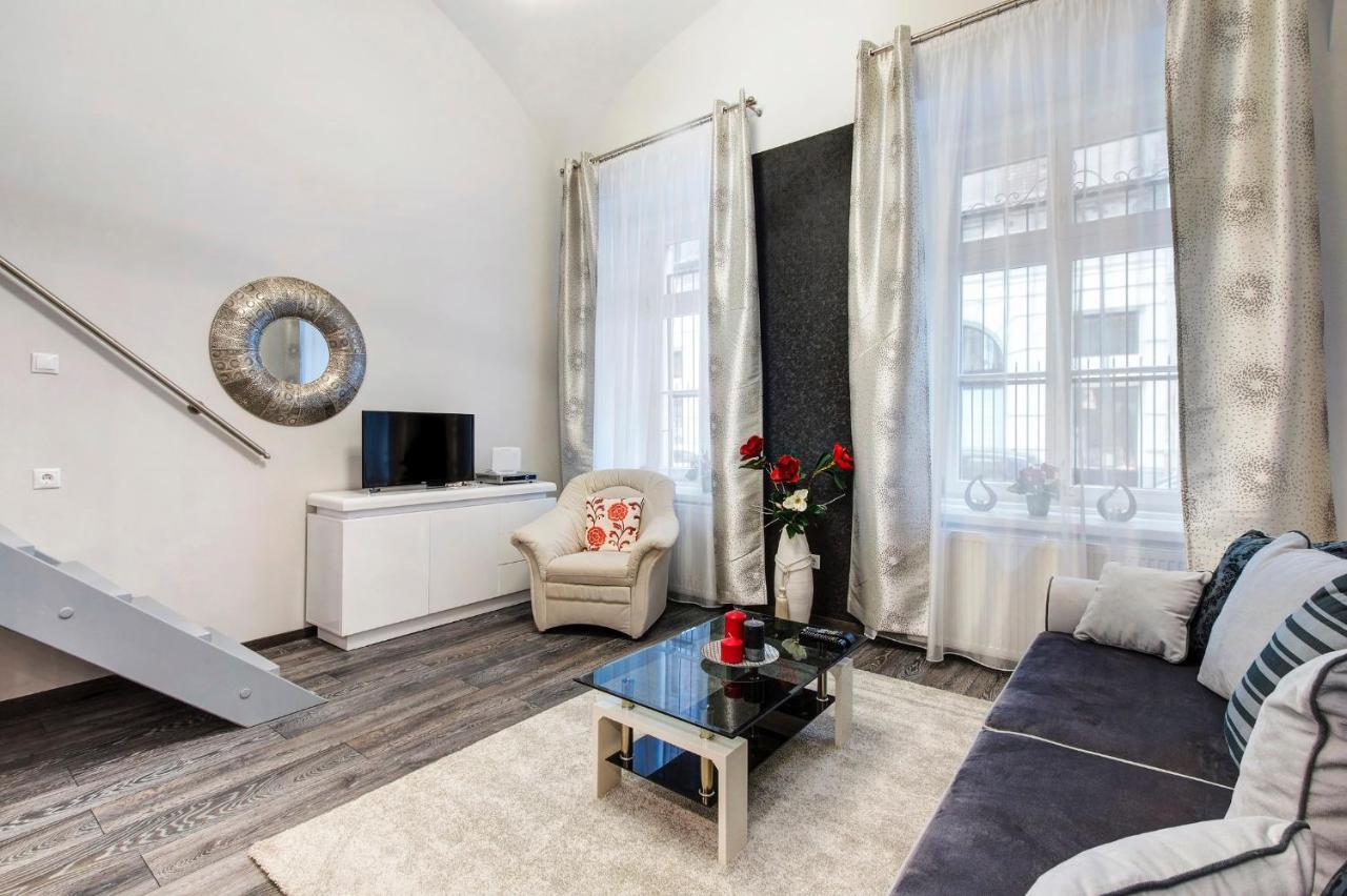 Sweet Dreams In The Heart Of The City Apartman Budapest