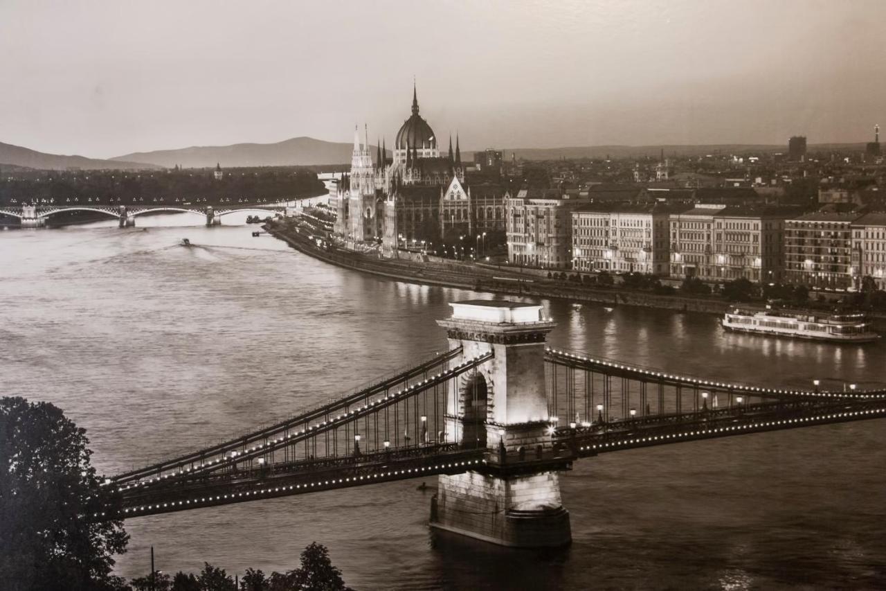 Sweet Dreams In The Heart Of The City Budapest