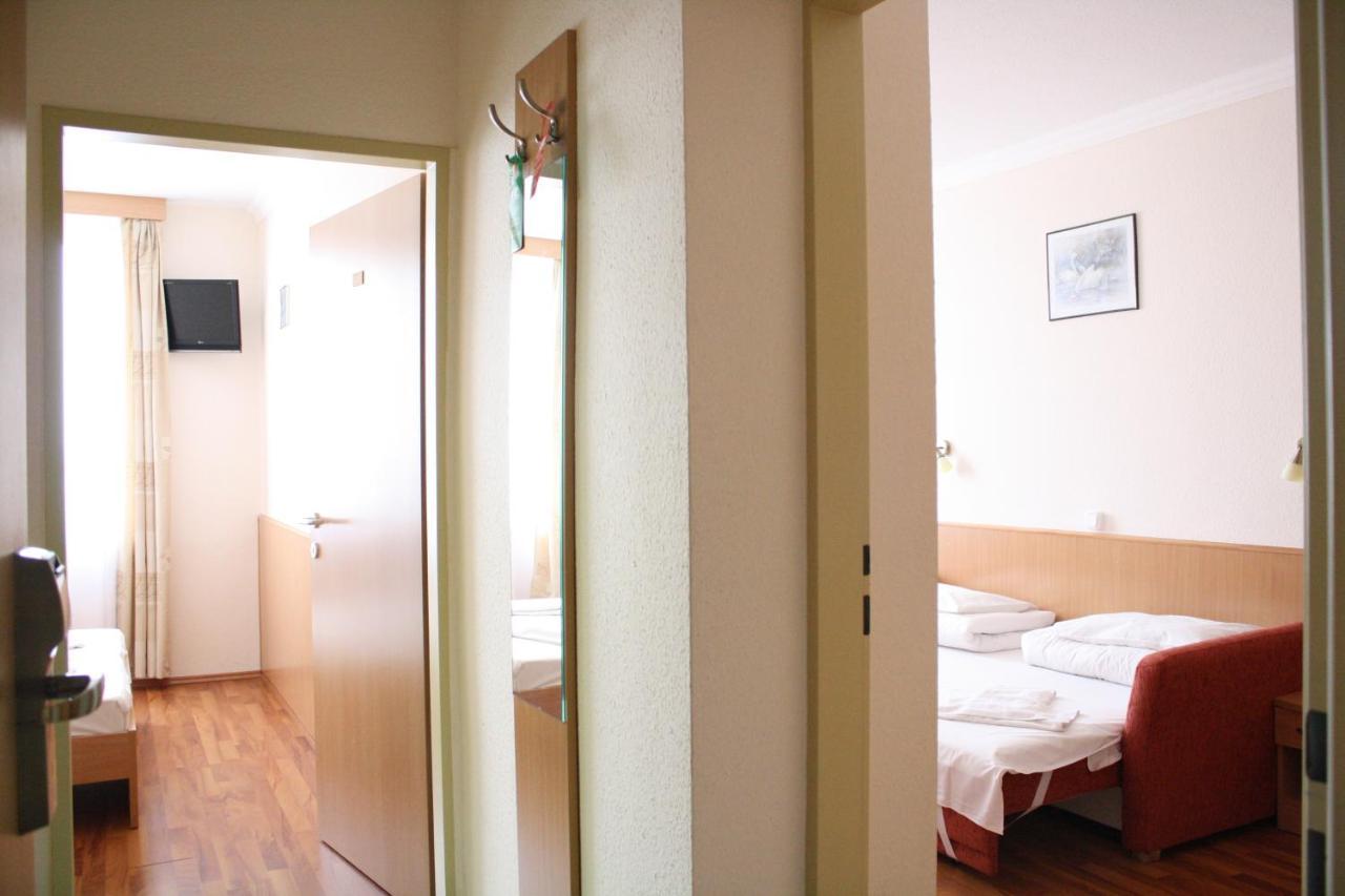 Hotel Zuglo 3*