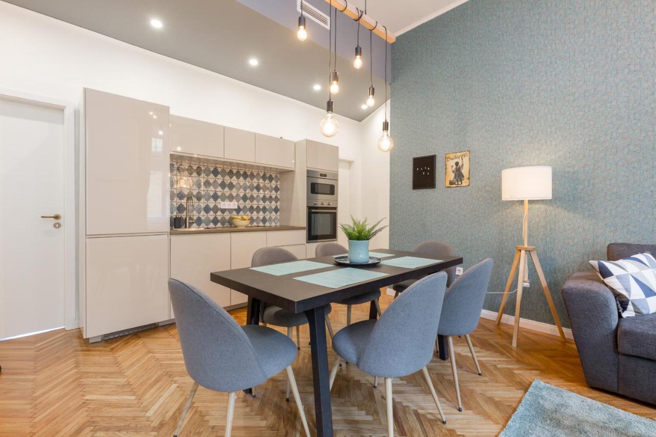 Royal Ferenciek Apartman *