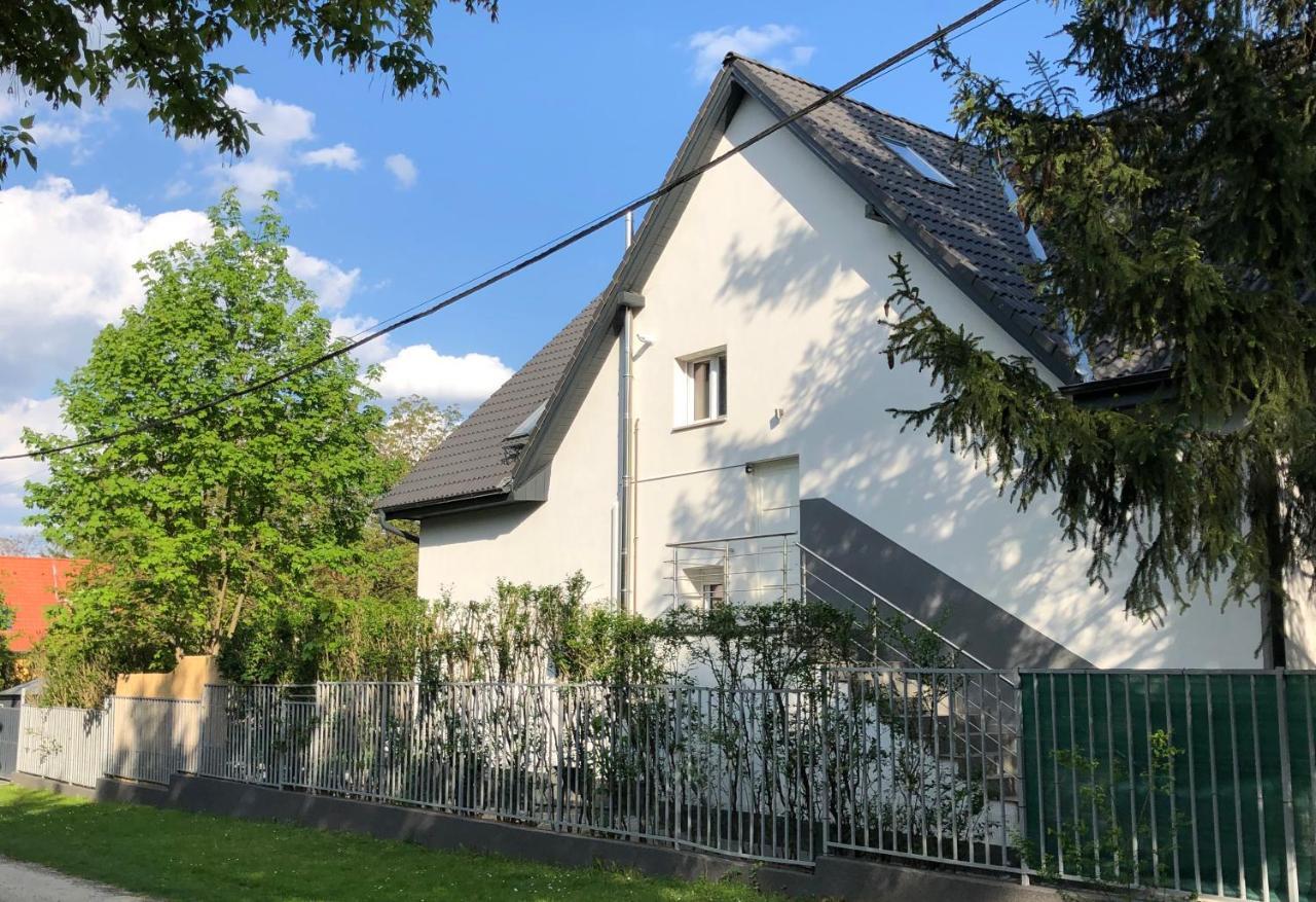 Buda Valley: With Garden