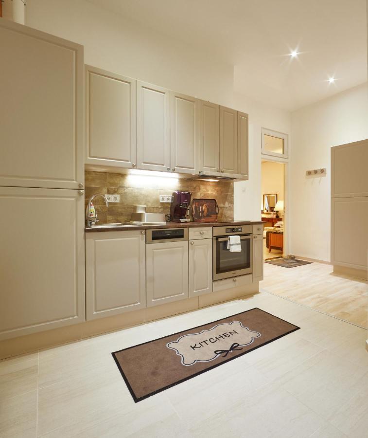 King-kongs Luxury Cave Apartmán