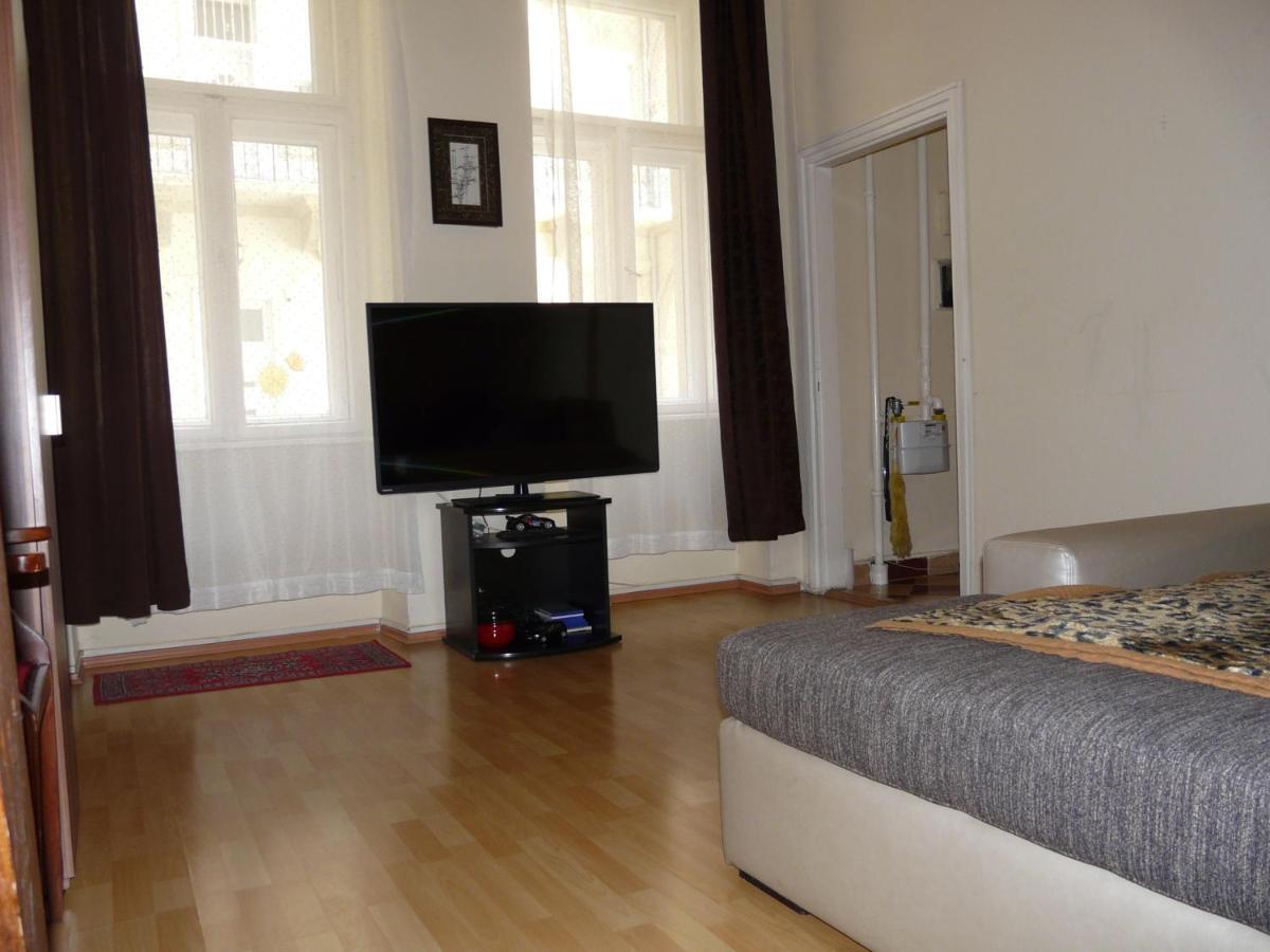 Apartment Westend & Courtyard *
