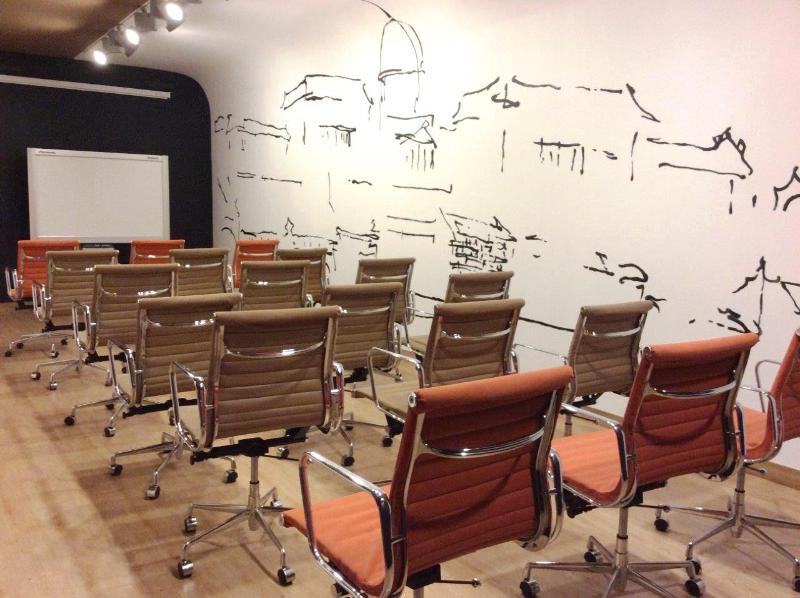 Lanchid 19 Design Hotel
