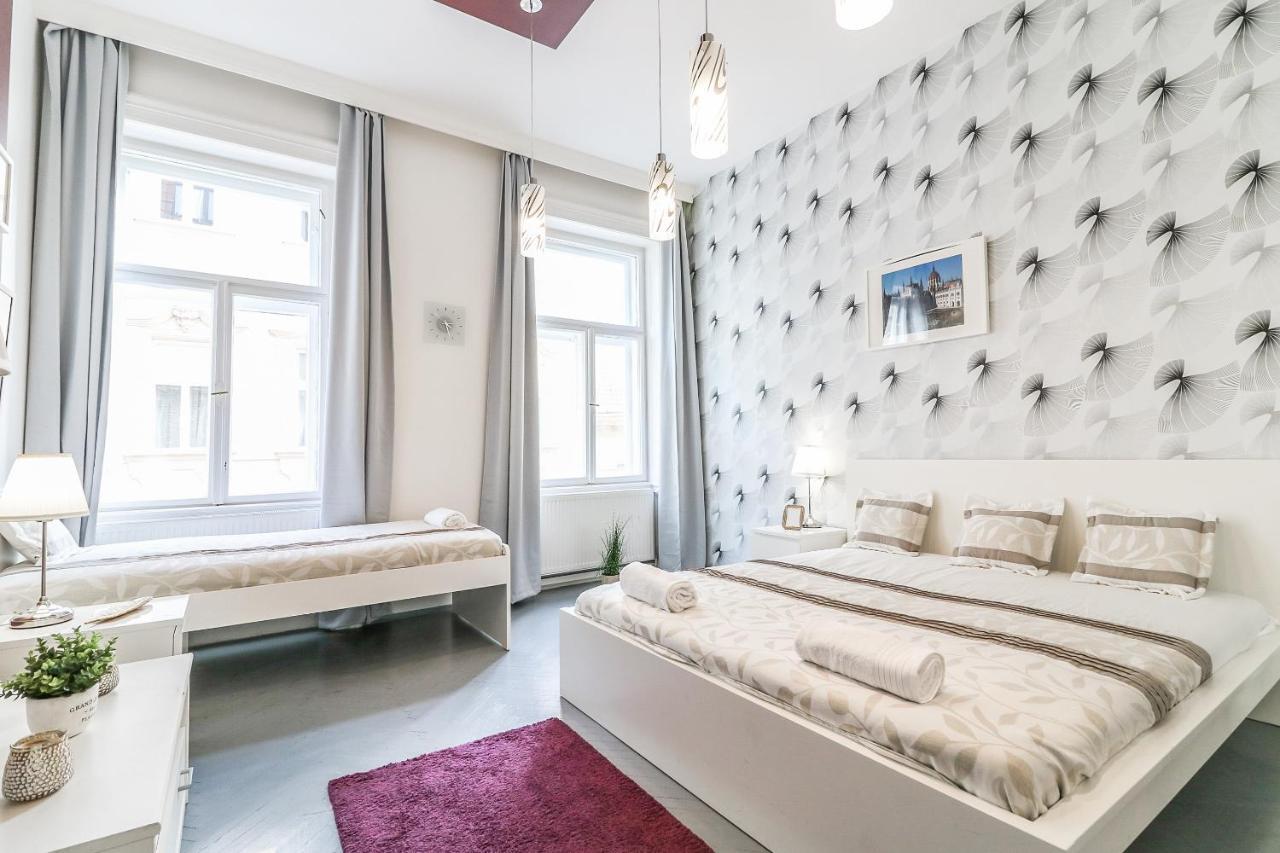 Real Hegedu Budapest