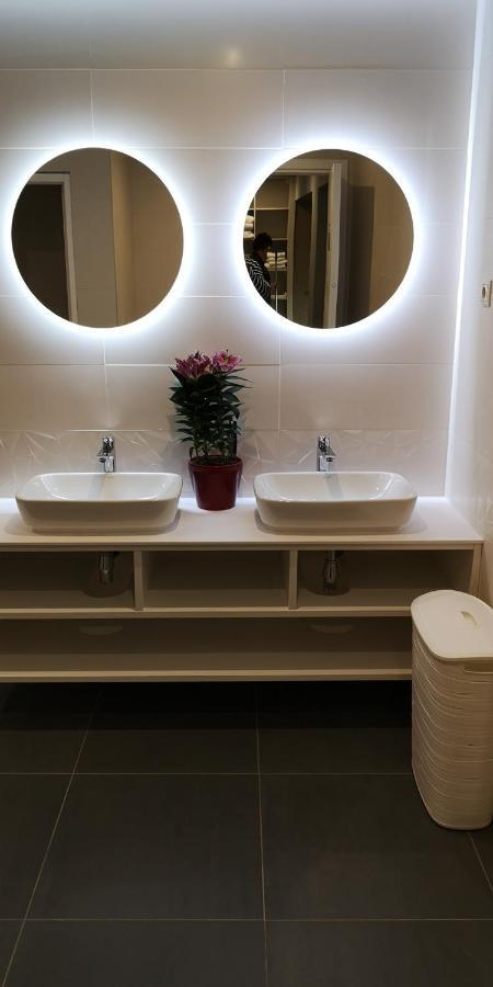 The Unforgettable - Tiliana By Homoky & Budapest