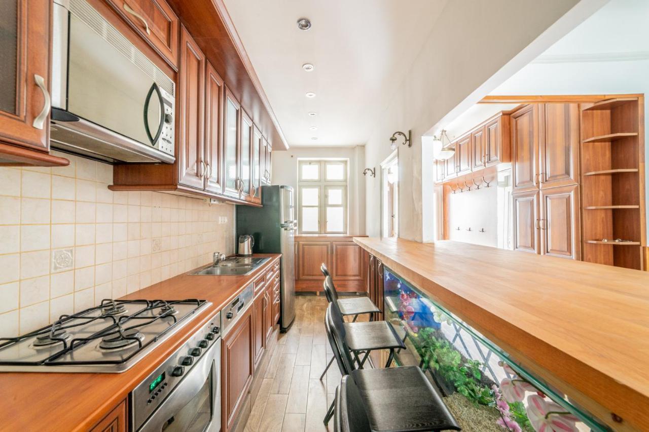 Of Eleven Apartamento