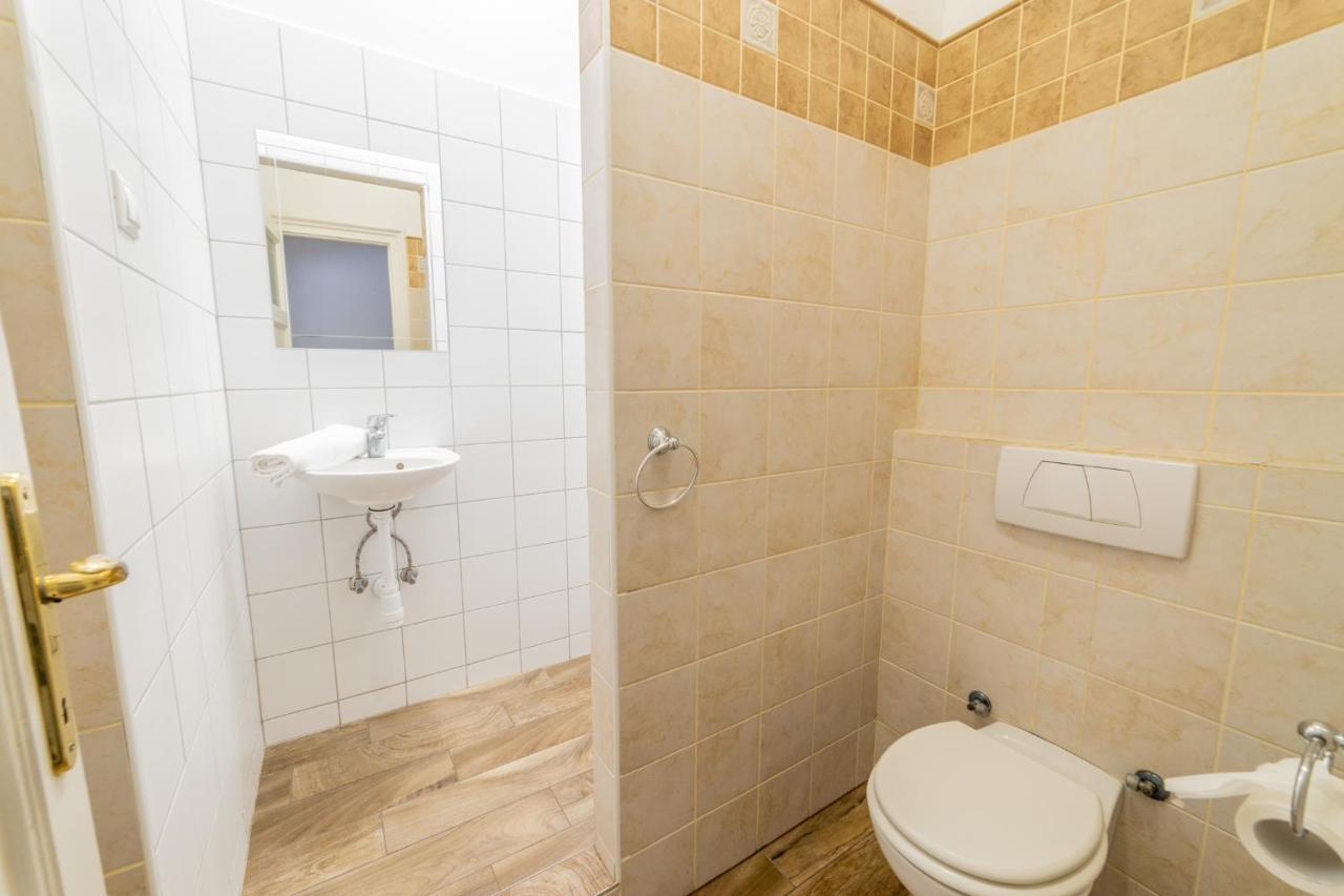 Of Eleven Apartamento