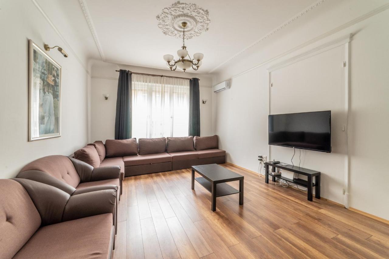 Of Eleven Apartamento