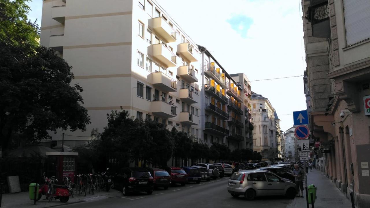 Andrew's * Budapest