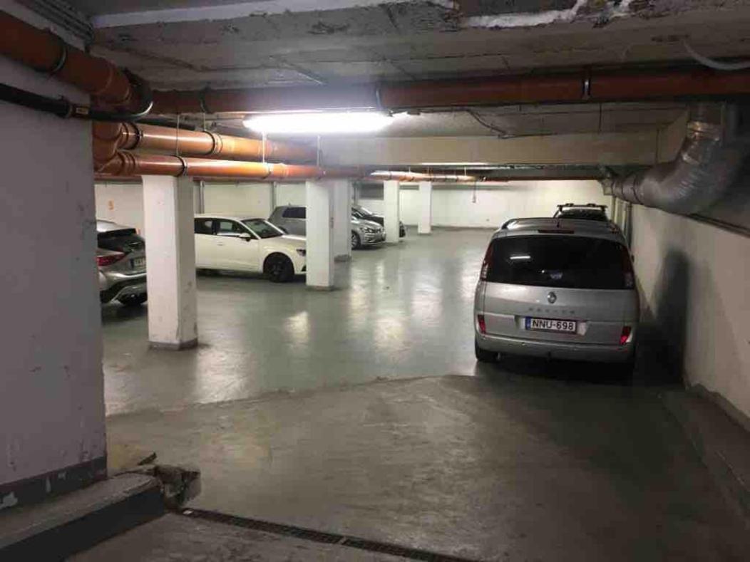Opera With Free Parking, 2br2ba, Ac Budapest
