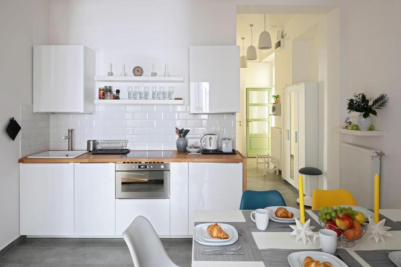 Appartamento Central Apartman 3 Bdr, 2 Bath+3a/c+free Parking+quite *