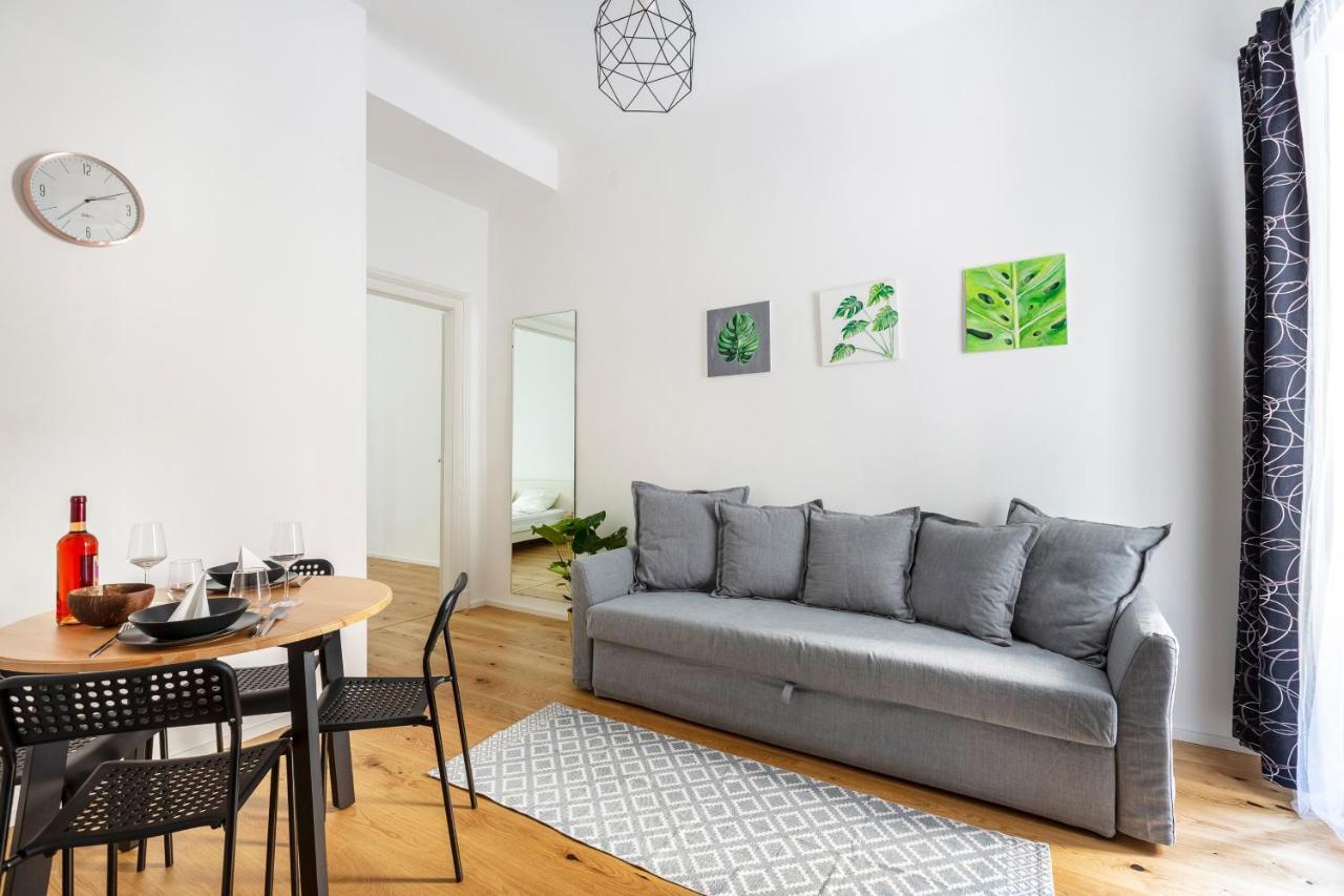 Freshly Refurbished, Stylish In The Center Of Budapest