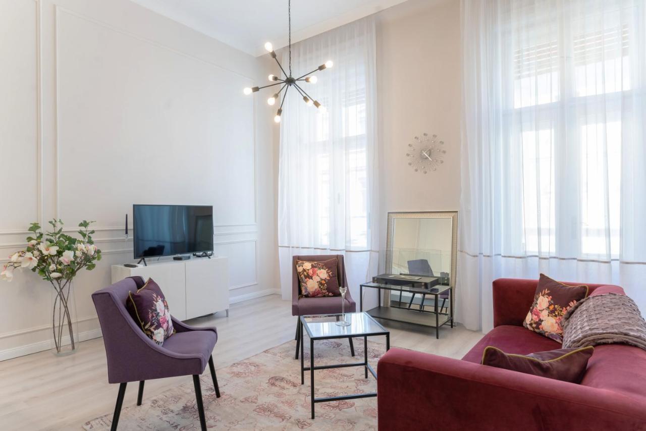 Milano Design Center With Ac Apartment Budapest