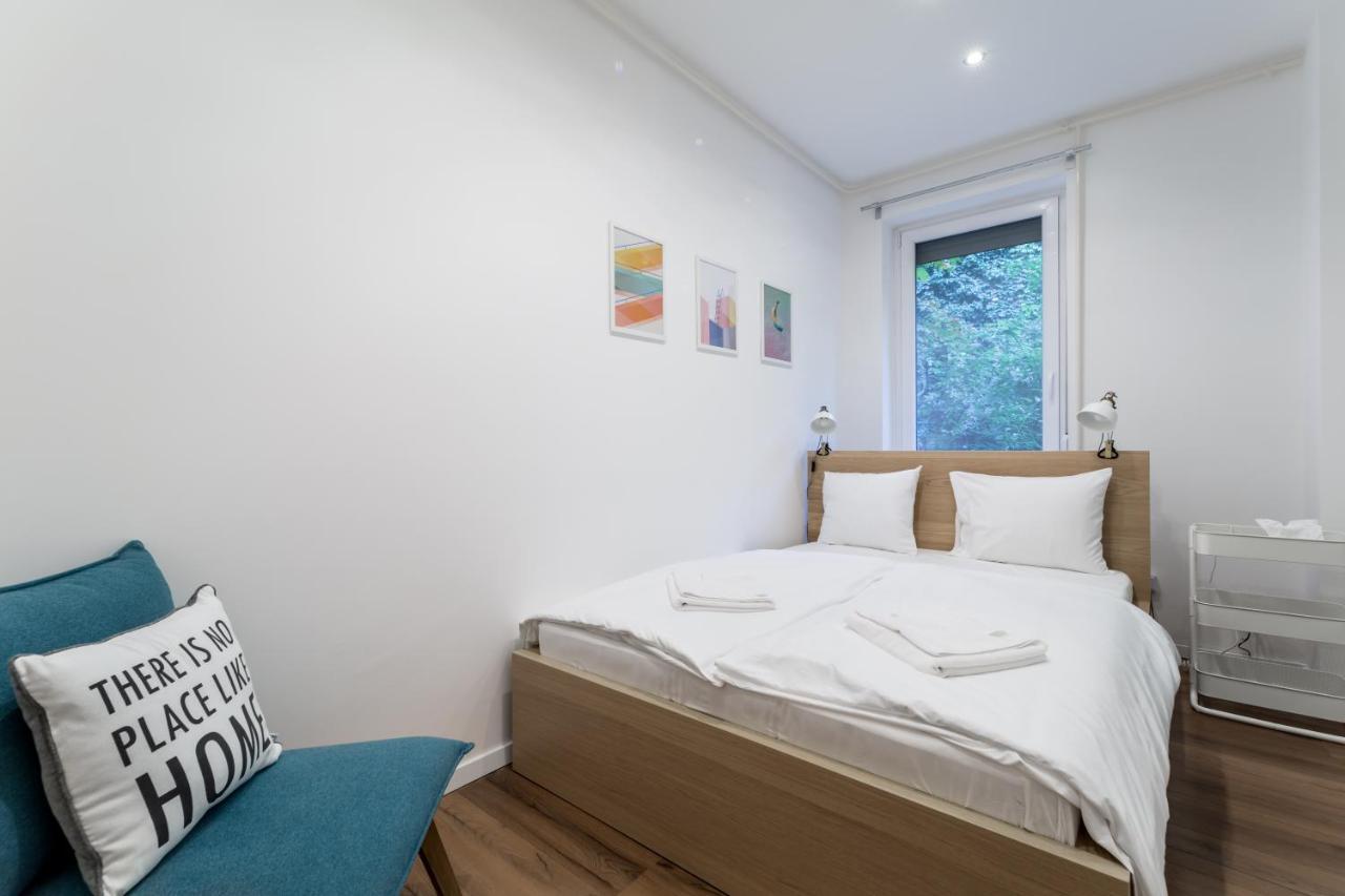 Bpr Oaktree With Small Garden * Budapest