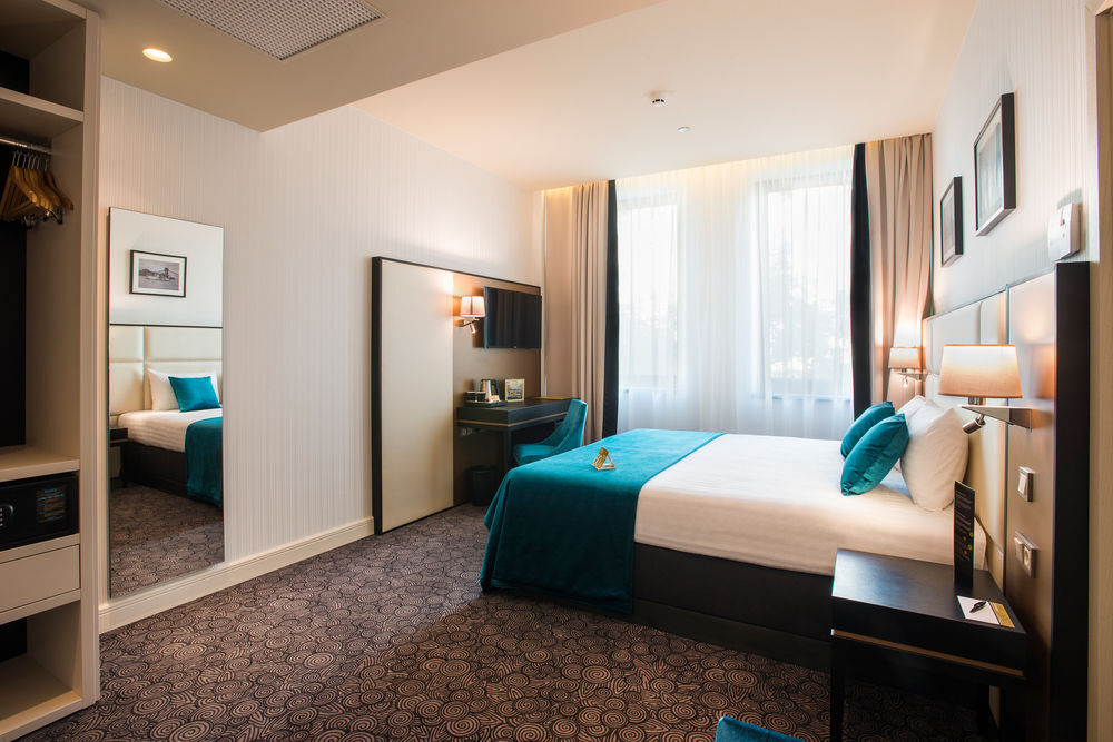 Hotel Eurostars Danube 4*