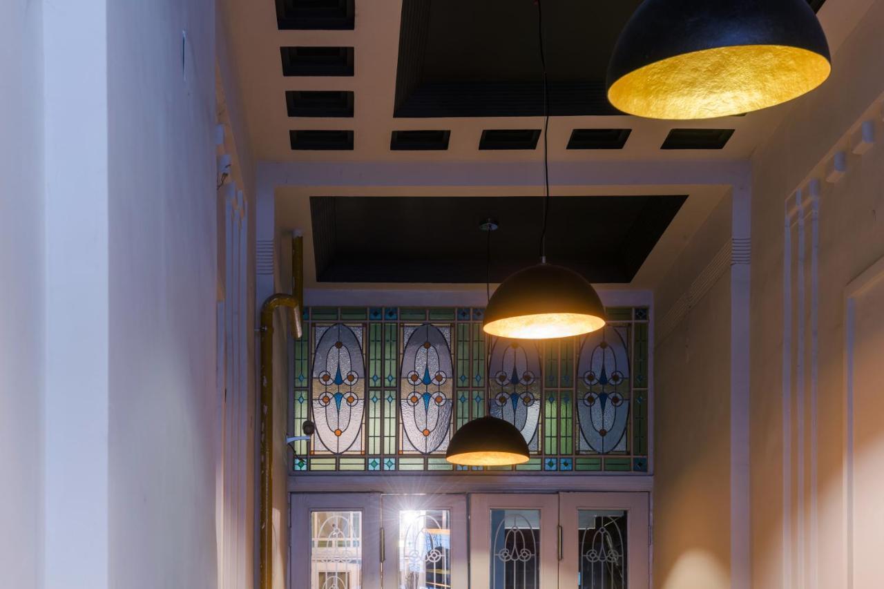 Amber / Navy Design With A/c Apartamento