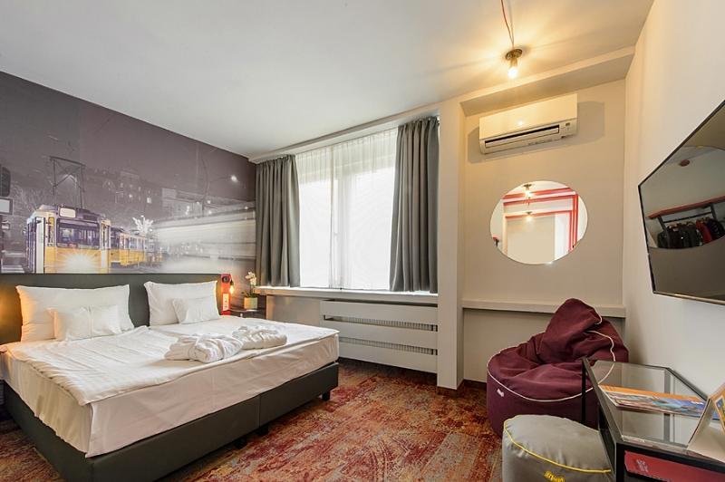 Three Corners Anna Hotel