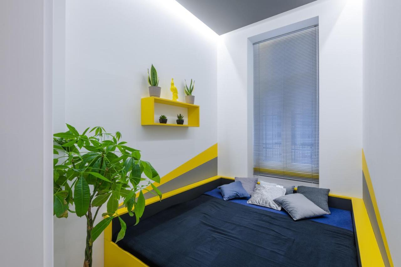 Amber / Navy Design With A/c Apartamento