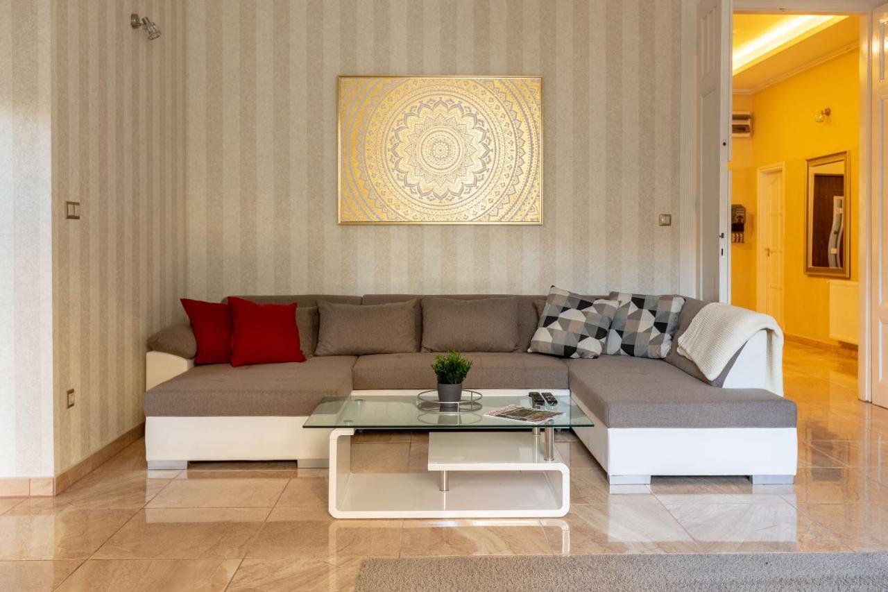 Luxury Downtown By Anna Lägenhet Budapest