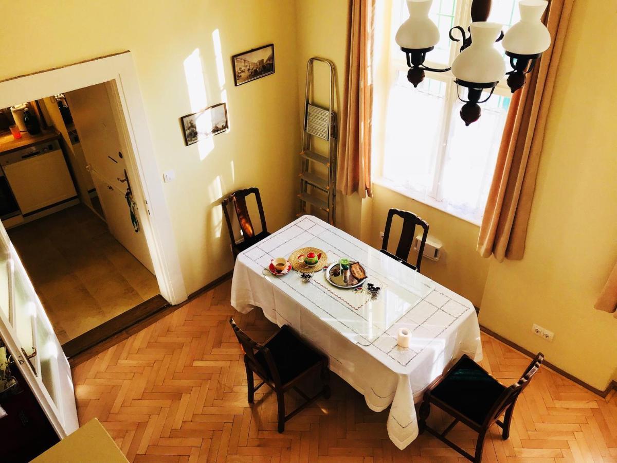 Apartamento New, Jokai Opera Unit