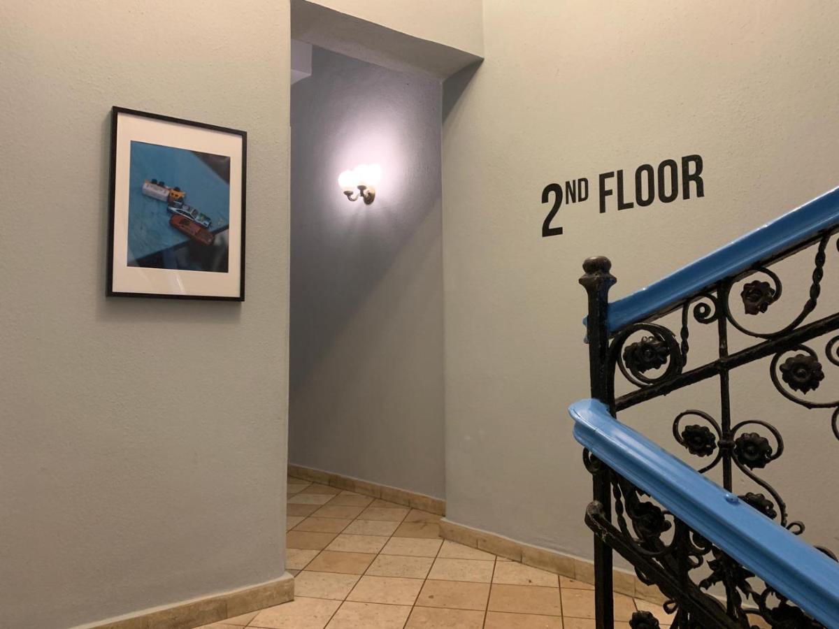 Hostel 2b & Budapest