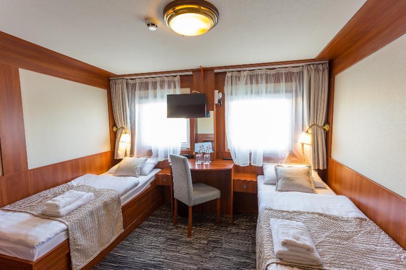 Onriver - Grand Jules Hotell