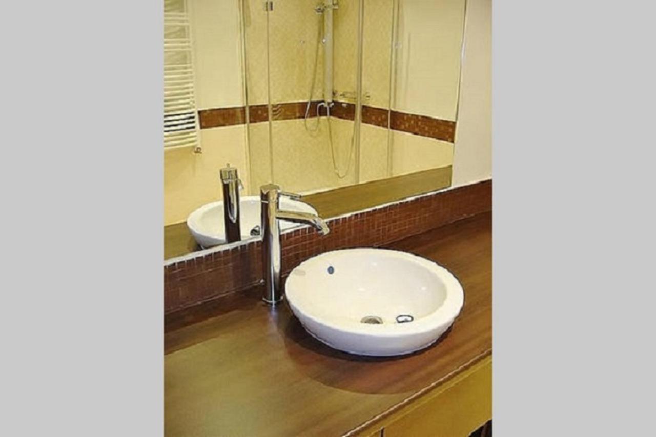 Classy Danube Apartment Budapest