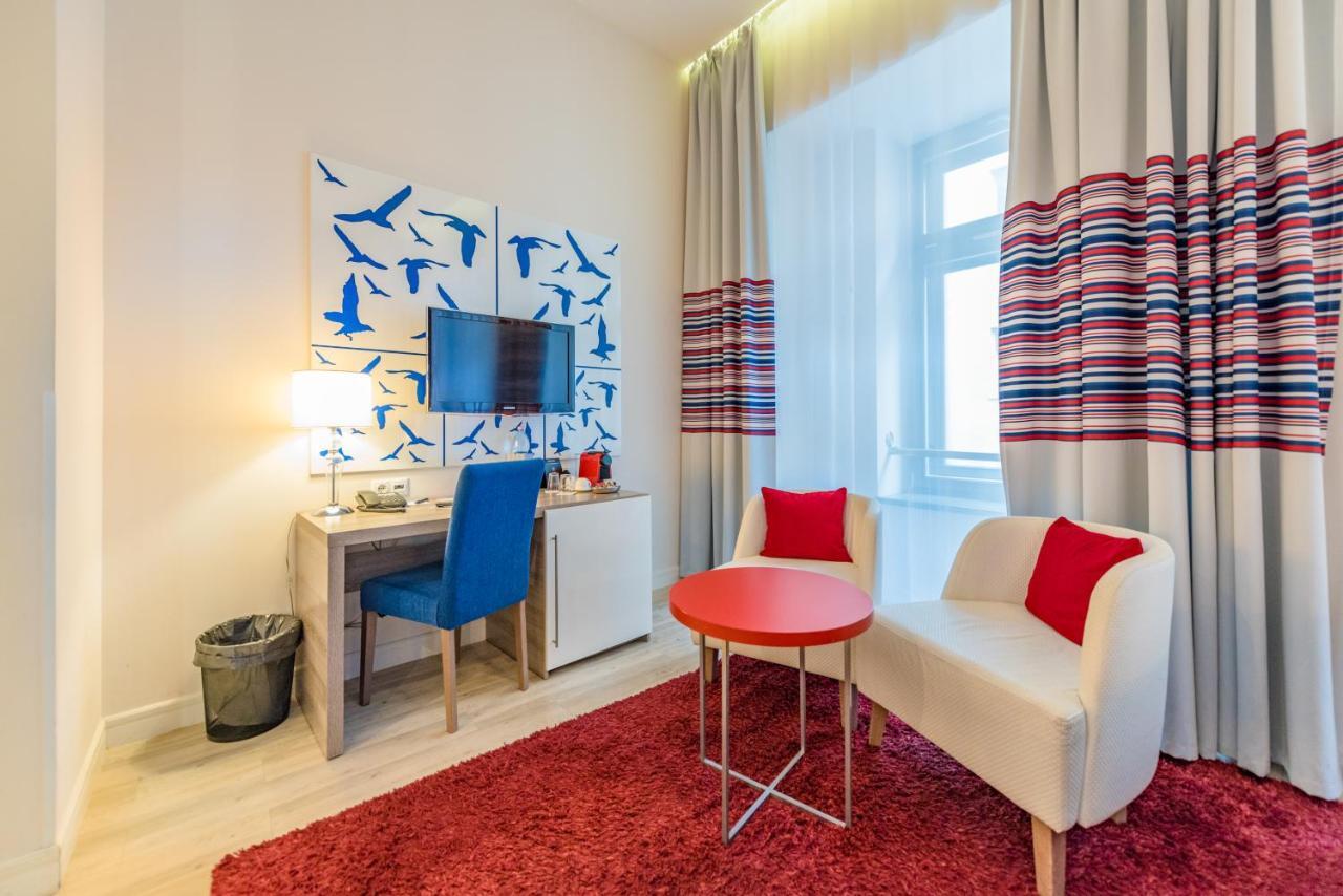 Estilo Fashion Hotel 4*