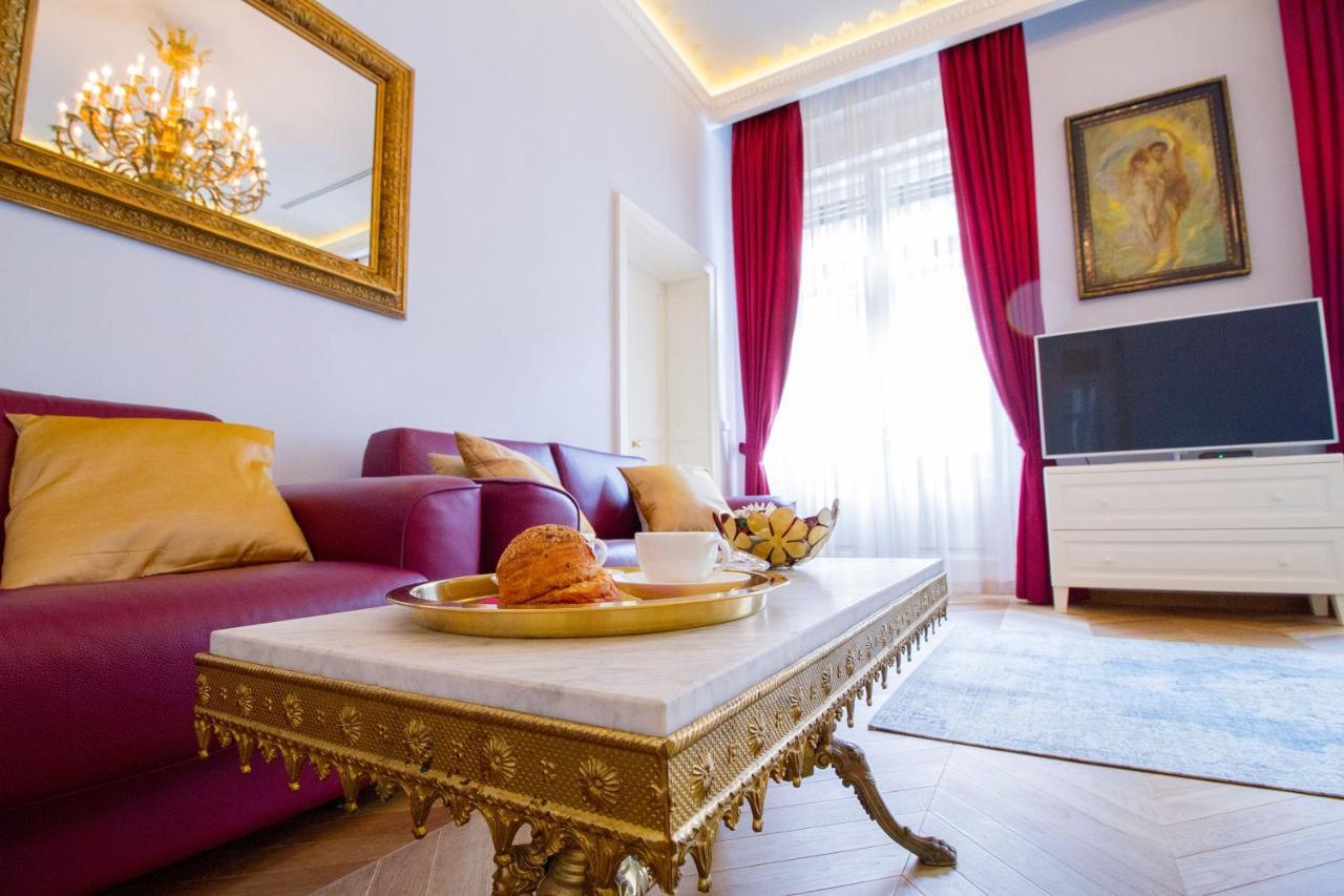 Count Zrinyi Basilica Luxurious *