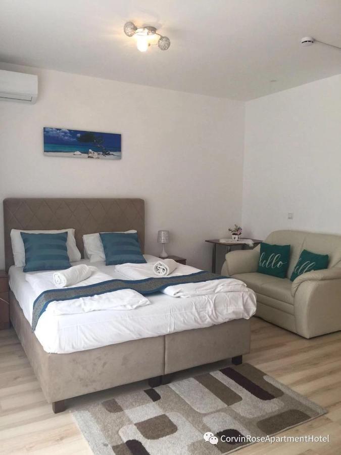 Apartamento Corvin Rose *